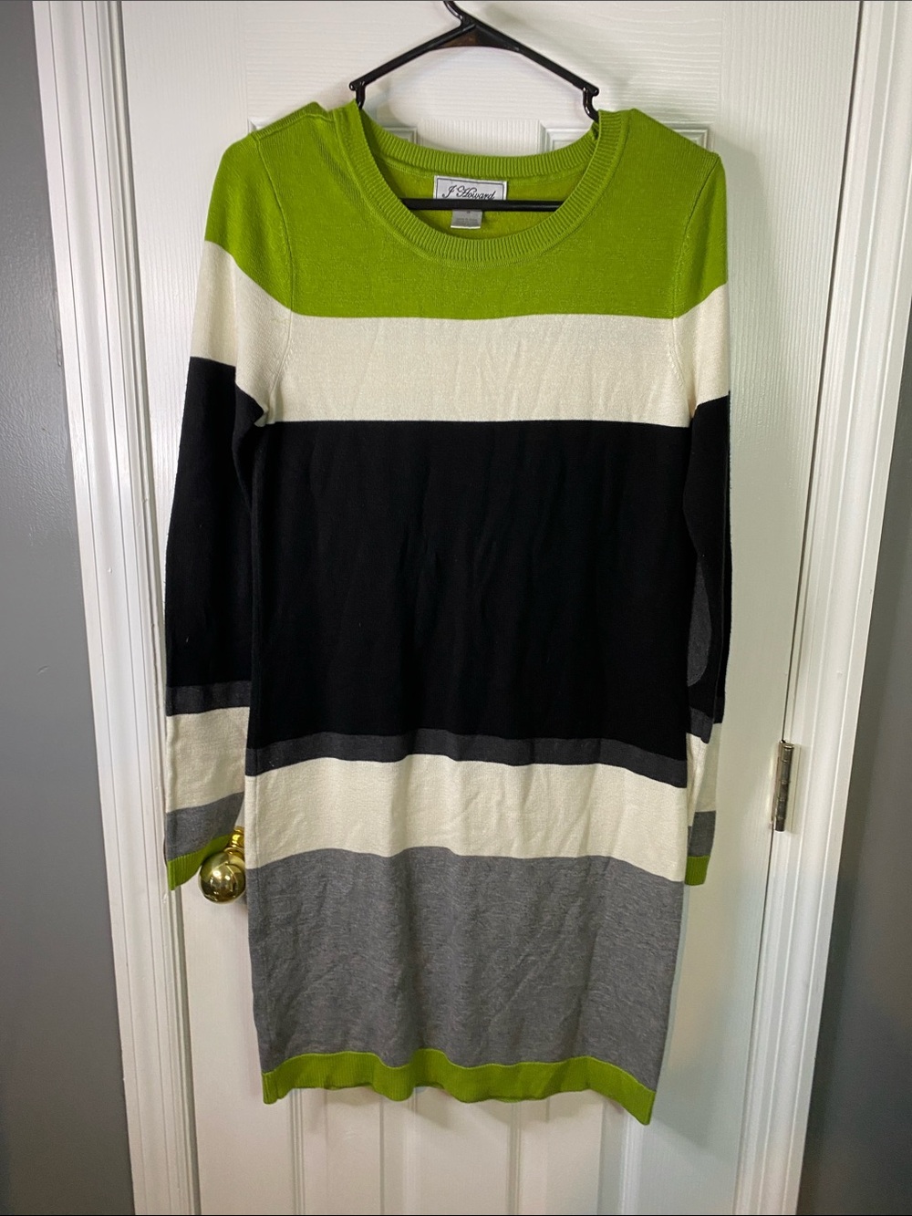 Jessica Howard Crewneck Sweater Dress in Lime, Black & Gray Size Small.